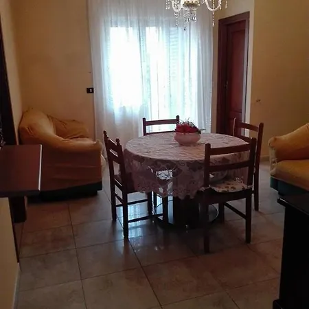 Piano Terra Con Verandina Διαμέρισμα Cariati